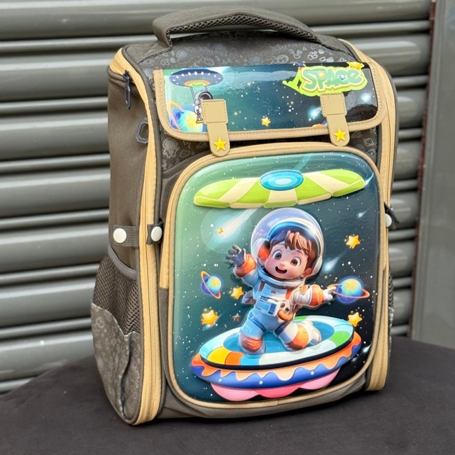 کوله پشتی بچگانه صندوقی طرح Space از K-Z کد 40616024
